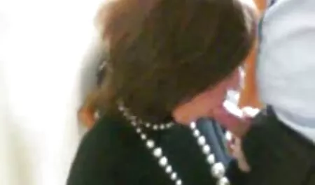 Sexy sex videos deutsche frauen Brünette auf einem Pol