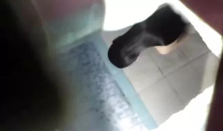 BBW mit großen neue deutsche sex videos natürlichen Titten reitet. ein Hahn