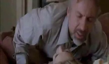 Kleiner Schwanz Kerl von Gruppe von deutsche sex videos frei Meistern erniedrigt