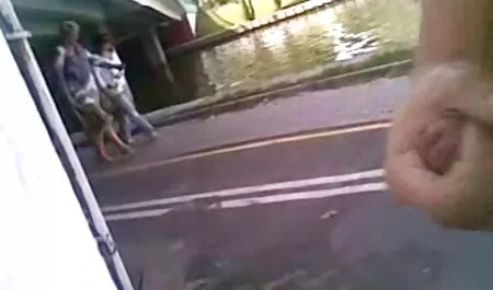 Papa deutsches sexvideo - Cute Babe spielt mit ihrer Muschi