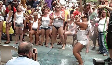 Asiatische Hottie free deutsche sex videos auf Rollerblades