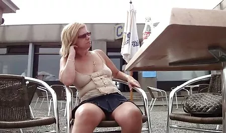 Die blonde deutsche free sex videos MILF Darryl Hanah hat ihren Spaß mit einem Schwanz