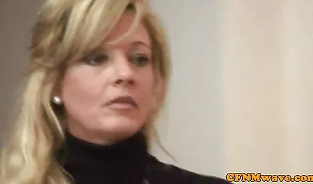 Schwarze Schlampe reitet weißen free german sexvideo Schwanz