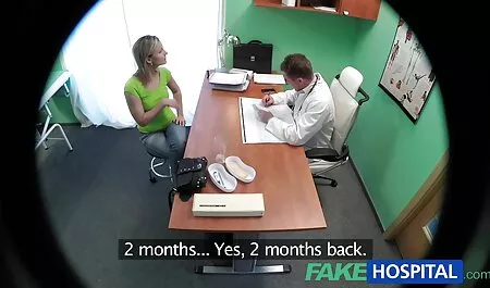 Brünette mit riesigen kostenlose deutsche sex videos Titten Blowjob